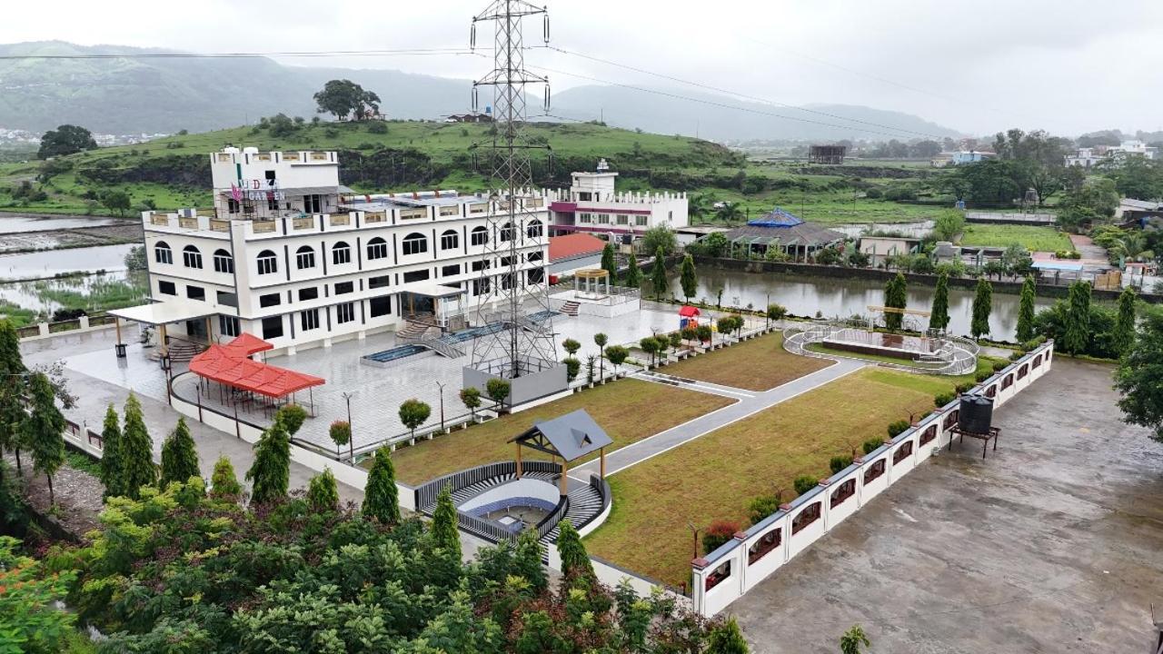 Hotel Vedika Garden à Lonavala Extérieur photo
