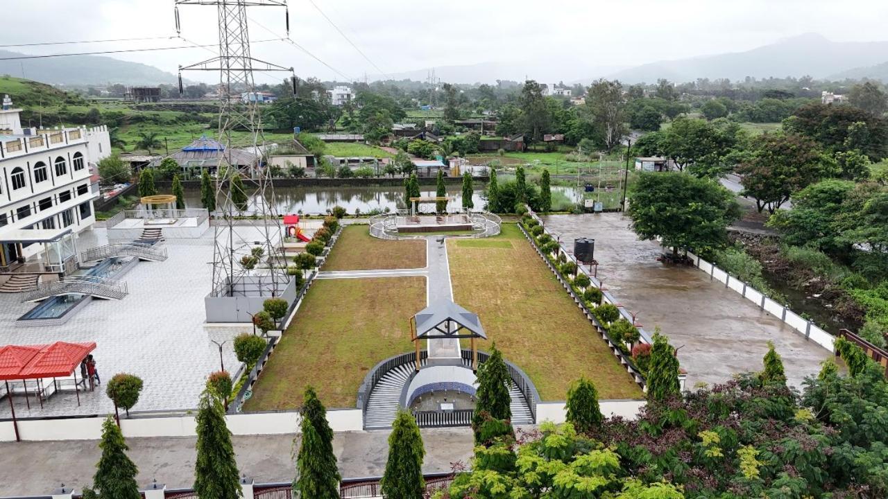 Hotel Vedika Garden à Lonavala Extérieur photo